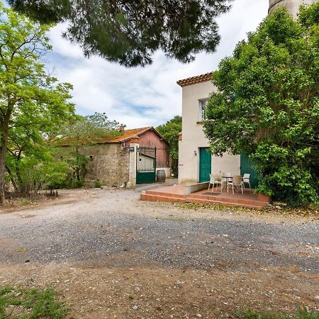 Apartment With Pool Amid Vineyards And Near The Beach Mèze Kültér fotó